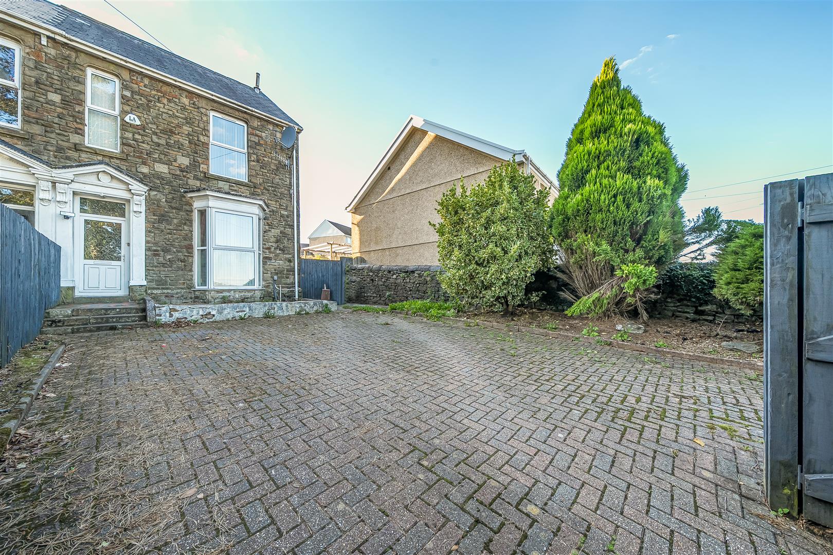 Llangyfelach Road Treboeth, Swansea, SA5 9AU